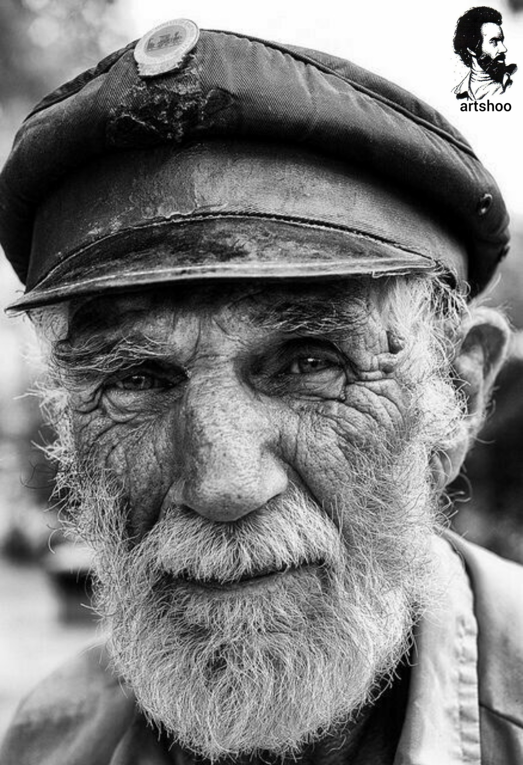 مدل پرتره سیاه قلم